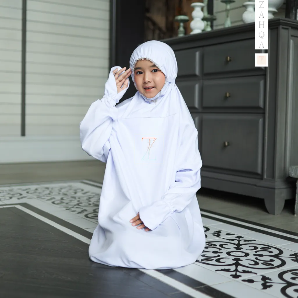 Zahqa Atiqa Putih Renda Milo 0B6A9592.webp