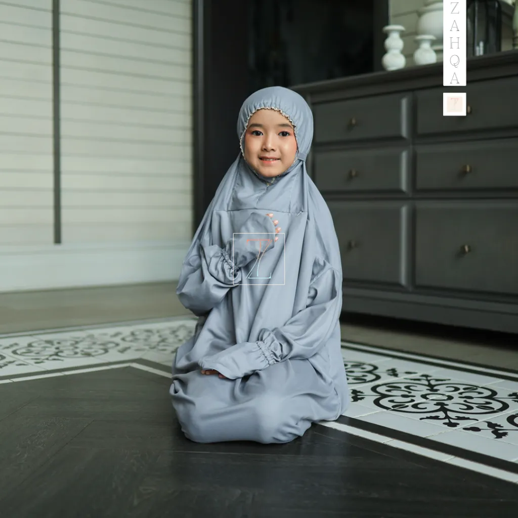 Zahqa Atiqa Abu SIlver Renda Milo 0B6A9310.webp