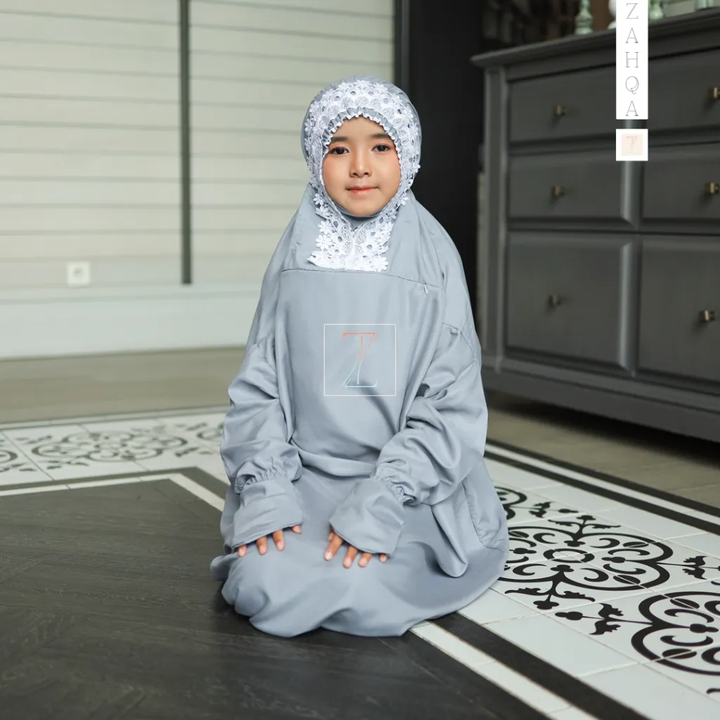 Zahqa Qisya Abu Silver Renda Putih 0B6A9903.webp