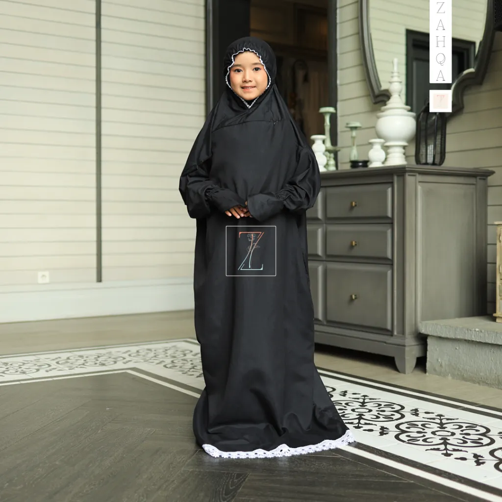 Zahqa Hayati Hitam Renda Putih 0B6A0049.webp