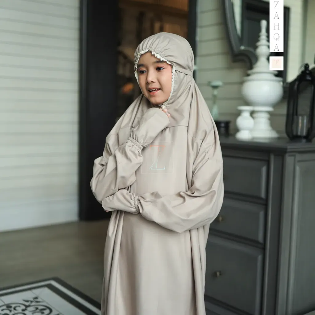 ZAHQA - Mukena Terusan Anak SD 1-3 Abaya Hadramaut Katun Micro Premium Polos Renda Gipper Atiqa
